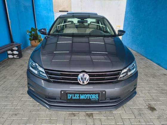 VOLKSWAGEN JETTA 2.0 TSI HIGHLINE 211CV GASOLINA 4P TIPTRONIC VOLKSWAGEN JETTA 2.0 TSI HIGHLINE 211CV GASOLINA 4P TIPTRONIC